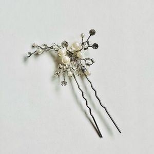 Beautiful Bridal Party Pearl Hair Pin ✨